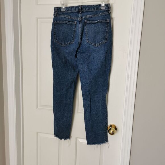 2/$40 Zara woman's skinny jeans size 8 - Picture 3 of 4